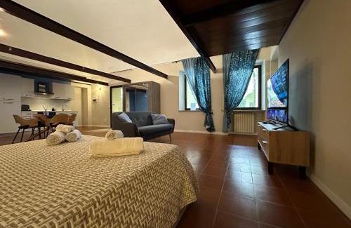 Vercelli Apartment | Center One by Cinelli Apartment