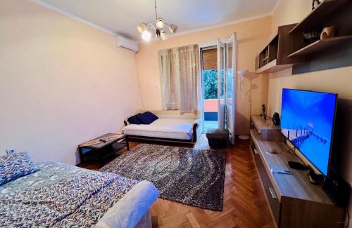 Downtown Apartment | Center Square