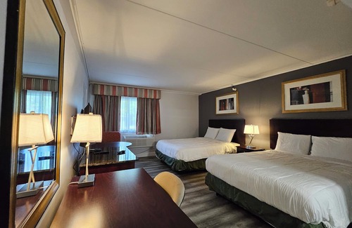 Auburn Hotel | Center Street Value Inn