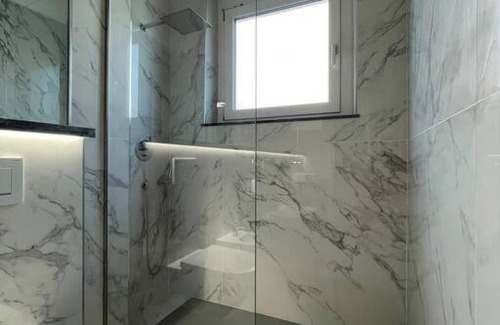 Marina di Carrara Apartment | Centoventinove