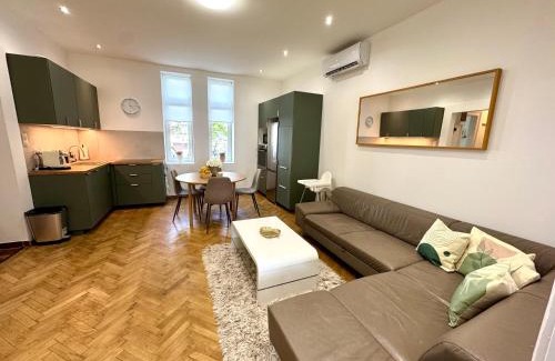 Gyor Apartment | Central 13 Apartman