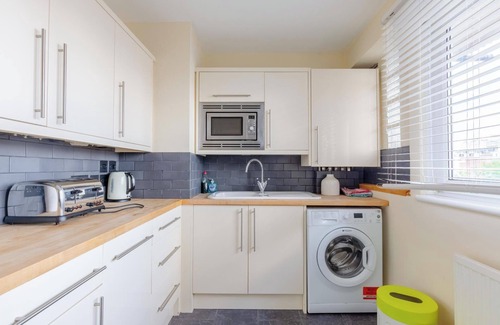 St Luke's Apartment | Central 1BD Flat, 6 minutes to Old Street Station