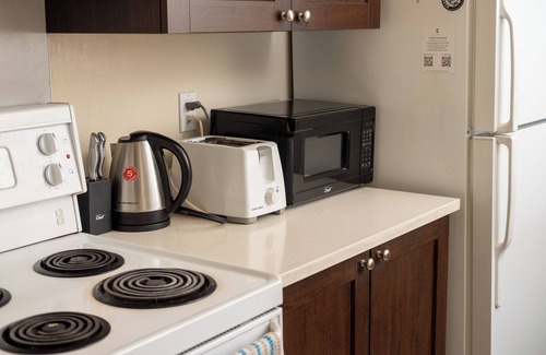 East Village Condo | Central 1BR Condo with Stunning Views