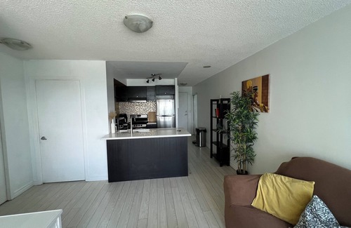 Agincourt Condo | Central 1BR + Den - 15 Mins to Downtown!