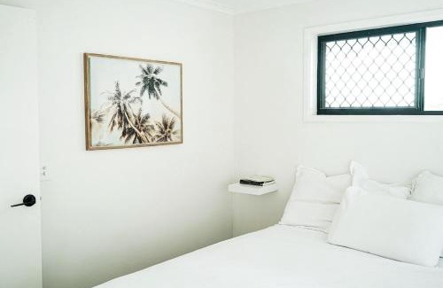 Bangalow House | Central 3 Bdr House - Walk to town & pub