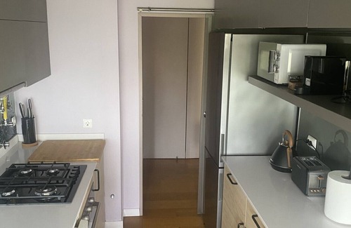 Lumiar Apartment | Central 3 bedroom apartment with garage in Lisbon