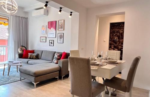 Sofia City Center Apartment | Central 53 Vitosha View 2BD Apartment