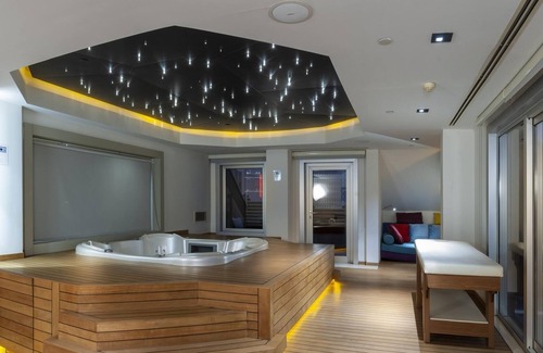 Gayrettepe Apartment | Central and Luxury Residence in Istanbul Besiktas