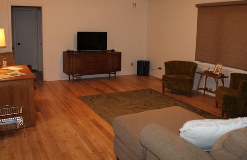 Belt House | Central and Roomy location