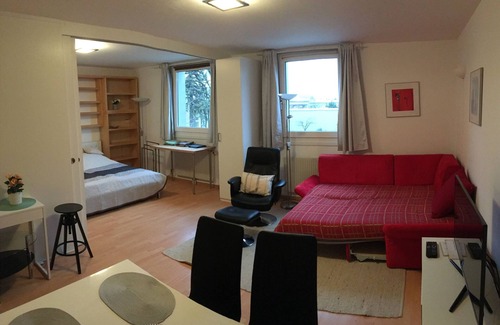 Kaisermuhlen Apartment | Central and yet on the beach