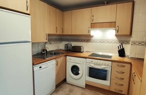 Jaca Apartment | Central Apartment in Jaca - 4 Bedrooms, 2 Bathrooms, Parking Included