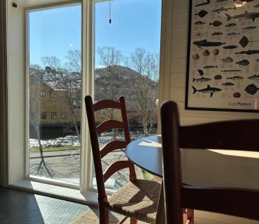 Egersund Apartment | Central apartment with a loft in the middle of Egersund city center
