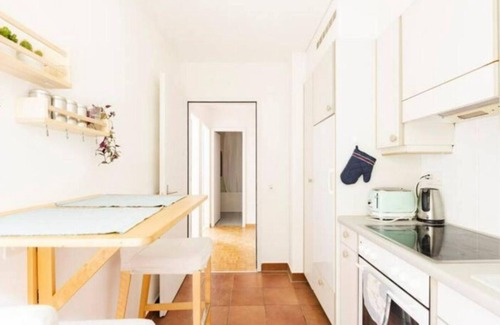 Lausanne Apartment | Central apartment with parking
