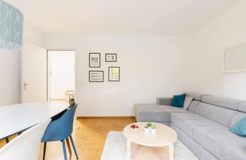 Lausanne Apartment | Central apartment with parking