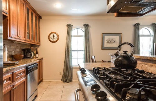 Hancock Apartment | Central Austin Condo, Hyde Park