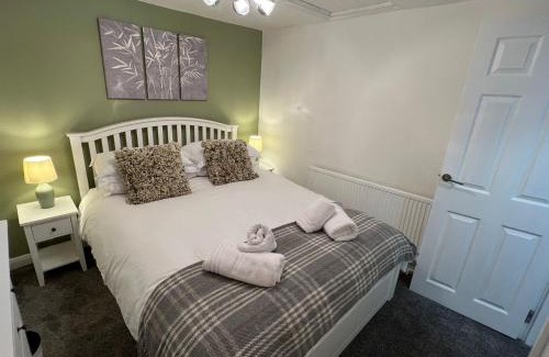Brentwood House | Central Brentwood House