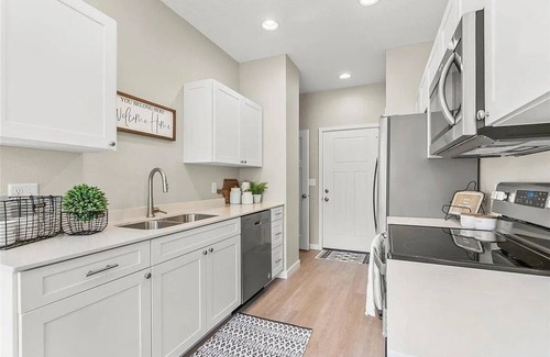 Cedar Falls House | Central Cedar Falls Townhome - Family Friendly!