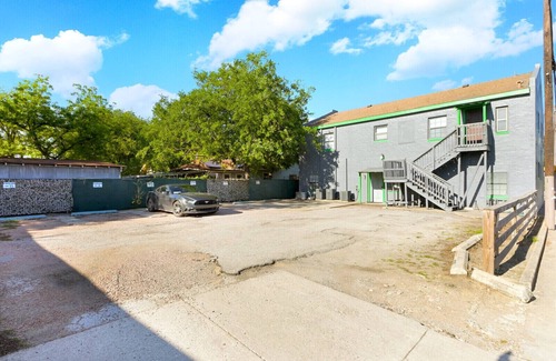 Denver Heights Apartment | Central condo near to Downtown & ATT