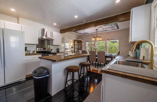 Casper Cottage | Central Cozy Cottage! Spacious entertaining area, gameroom, and cornhole arena!