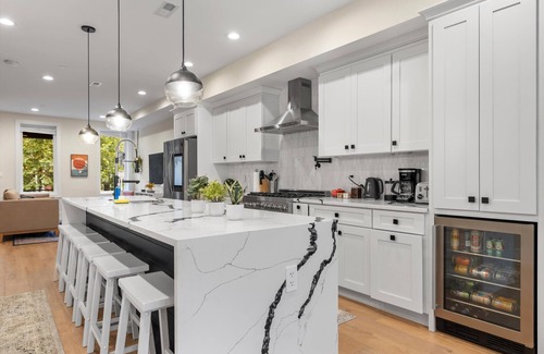 Park View House | Central DC 5-BR Townhome - Walk to METRO-rail