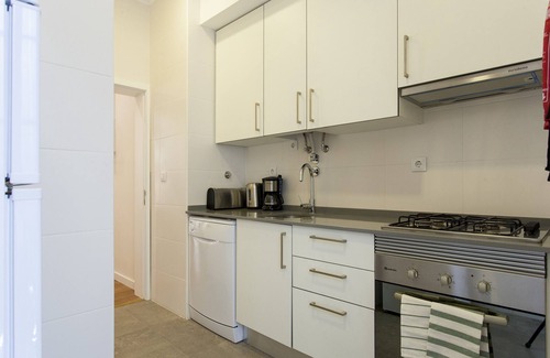 Santa Maria Maior Apartment | Central Downtown 4E up to 13guests by Central Hill