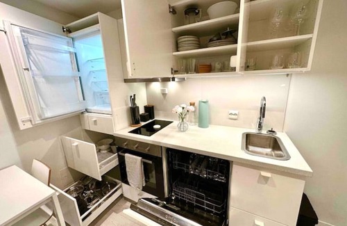 Tromso Apartment | Central Gem: 2 Elektriske Biler, 2/3 Bdrm Familievennlig Tromsø Apt