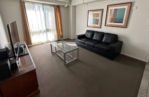 Grafton Apartment | Central Ground Floor Apartment