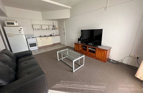 Grafton Apartment | Central Ground Floor Apartment