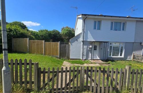 Canterbury Apartment | Central Haven-5bedroom Great For Longer Stays In Canterbury kent!