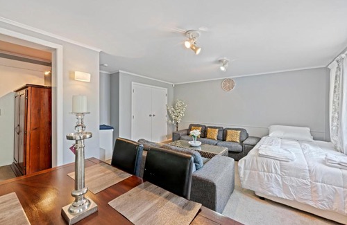 Epsom House | Central Haven - Auckland Central Holiday Home