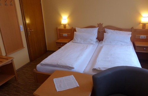 Perl Hotel | Central-Hotel Greiveldinger