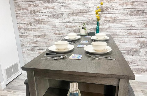 Huron Apartment | Central Huron Modern Townhome
