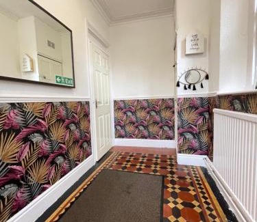 Hanham House | Central located house for big groups