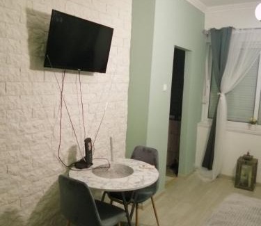 Downtown Apartment | Central