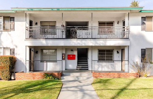 Pasadena Apartment | Central of Pasadena, Walking Distance to Shops and Metro, Close to Old Town