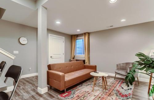 Stapleton Apartment | Central Park - 28th Place Apt