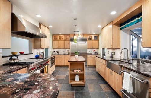 Alhambra House | Central Phoenix Hot Tub Swimming Cantina Firepit Pet Friendly