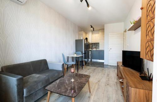 Ruse Center Apartment | Central Point Premium +