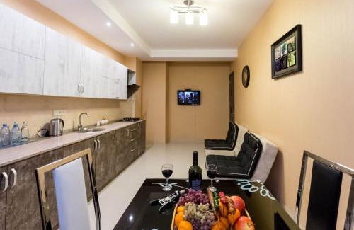 Tbilisi City Centre Apartment | Central Pointe Suite