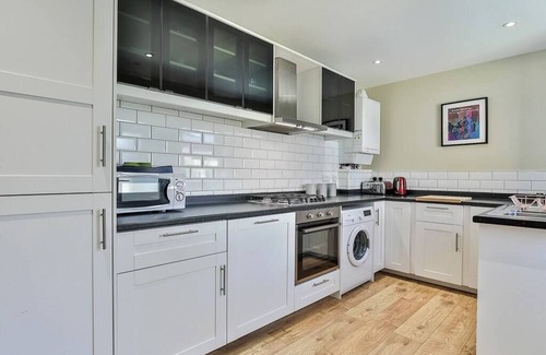 Sheffield House | Central Premium Property