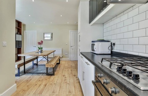 Sheffield House | Central Premium Property