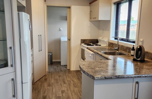 Rotorua House | Central. Private. Free unlimited wireless WiFi. Linen included.