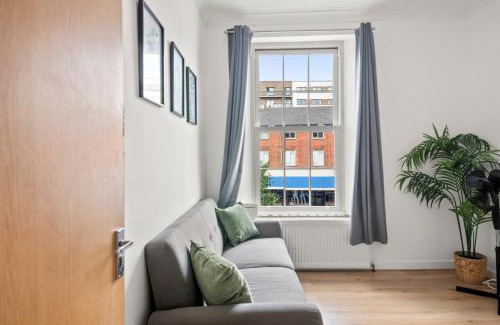 Reading Apartment | Central Reading - 3 bed apartment