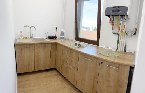Tirgu Jiu Apartment | Central Residence