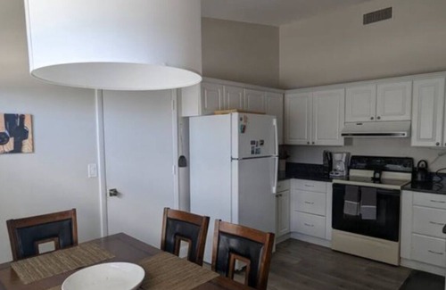 Sarasota House | Central Sarasota Family Home w/Heated Pool!