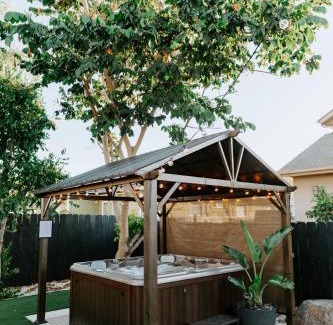 La Mesa House | Central SD, Luxury Home and Casita, Pool, BBQ, Sleeps10