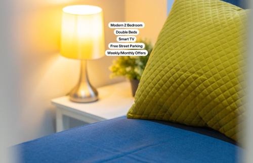 Glenisla Apartment | CENTRAL SERVICED APARTMENTS - 2 Bedroom - Ground Floor - Monthly & Weekly Bookings Welcome - FREE Street Parking - 2 Double Beds - WiFi - Smart TVs in Rooms - Fully Equipped - Heating 24-7 - Contractor & Short Stay Favourite