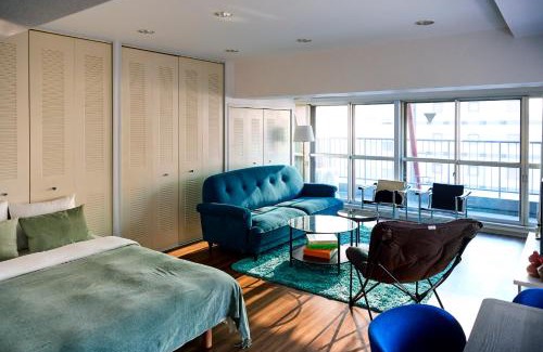 Kabukicho Apartment | Central Shinjuku apartment with beautiful city view 3stops to Shibuya