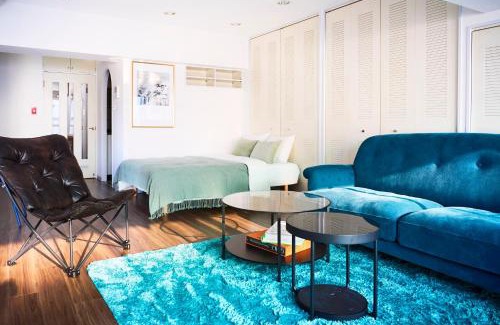 Kabukicho Apartment | Central Shinjuku apartment with beautiful city view 3stops to Shibuya
