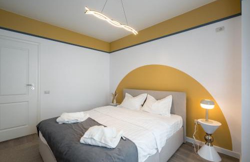 Sector 5 Apartment | Central Spacious Apartment 1009